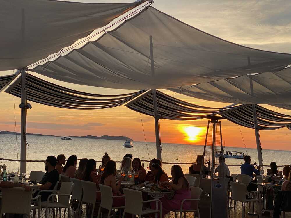 Alle vi skønne kvinder